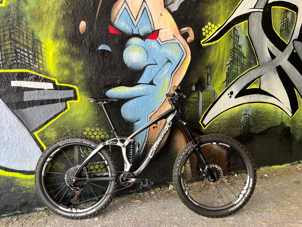 Ellsworth Rogue Mountainbike Medium mit Marzocchi Fahrwerk - Rad & Dämpferklinik GmbH