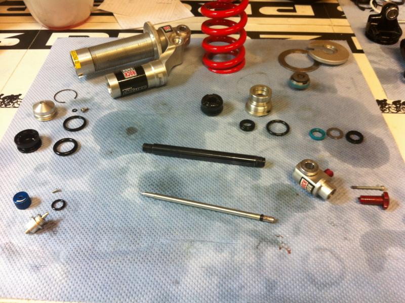 Rock Shox Coup Deluxe Dämpferwartung - Rad & Dämpferklinik GmbH