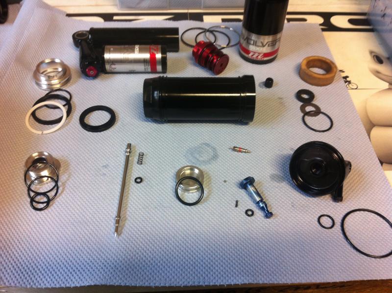 Manitou Evolver Air Dämpferwartung - Rad & Dämpferklinik GmbH